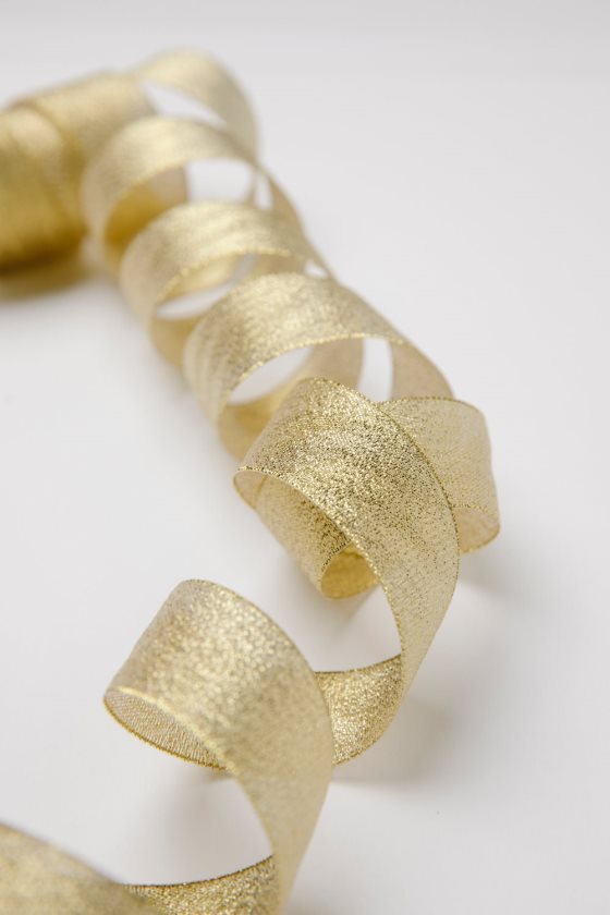 Silvery Ribbon 